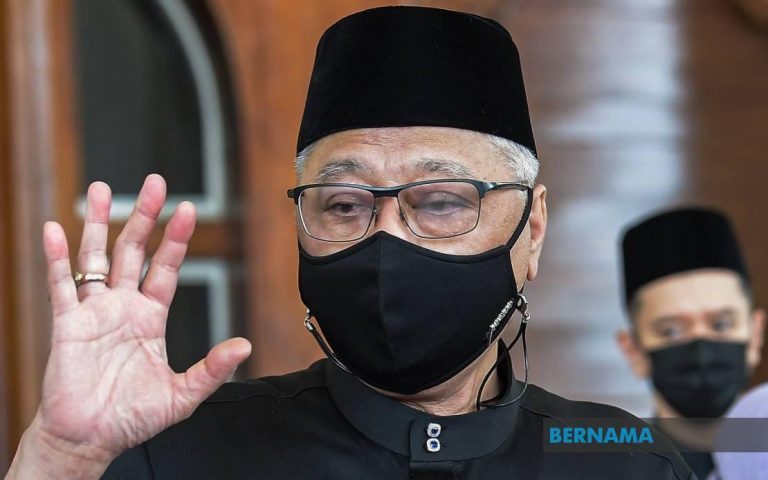 PM kuarantin mulai hari Isnin, tidak hadir angkat sumpah menteri