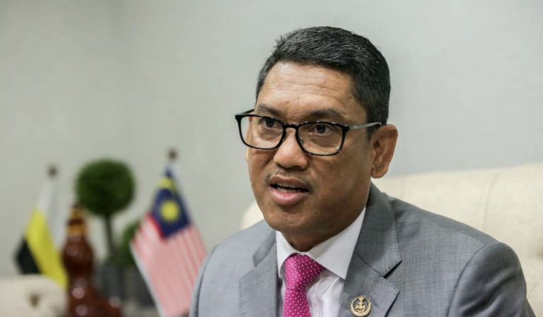 Penyokong boleh kembali ke stadium