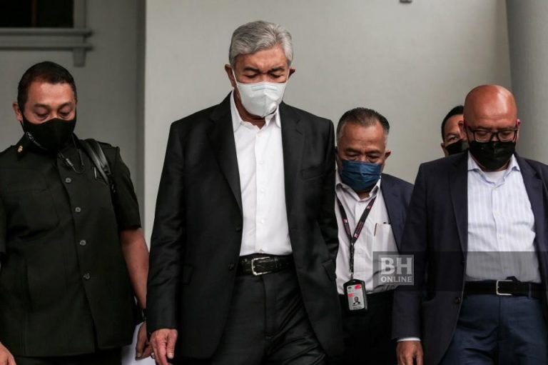 2 banglo RM5.9 juta Ahmad Zahid, bukan hasil aktiviti haram