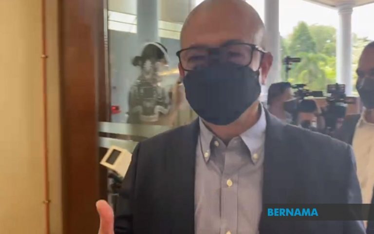 Ahli Parlimen Labuan didakwa guna kedudukan dapatkan kontrak pekerjaan