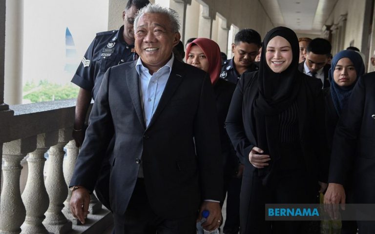 Saksi pernah jumpa Bung Moktar, Zizie Izette bincang pelaburan unit amanah