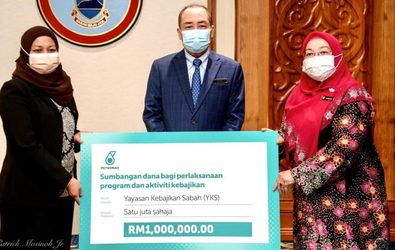 RM1.1 disumbangkan kepada Yayasan Kebajikan Sabah