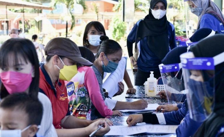 UMS jayakan misi bantuan pasca banjir di SK Panaitan Kota Marudu