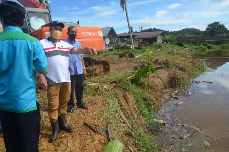Kerja pembesaran sungai atasi masalah banjir di DUN Lumadan