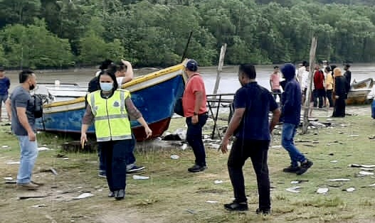 Kanak-kanak mangsa bot karam di Kota Belud