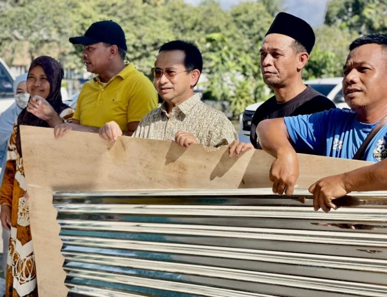 Mangsa Kebakaran Jalan Saga Likas Terima Bantuan