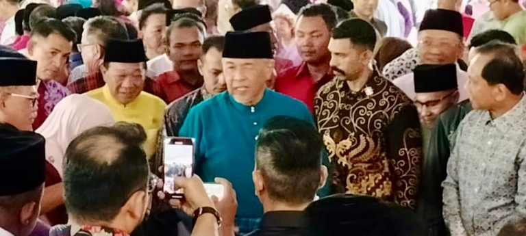 Kerajaan Perpaduan Stabil 148 Ahli Parlimen Menyokong – Zahid Hamidi