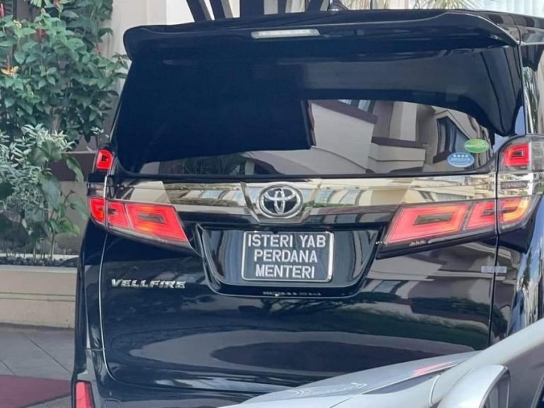Plat kenderaan tular bukan atas permintaan Dr. Wan Azizah – SKN