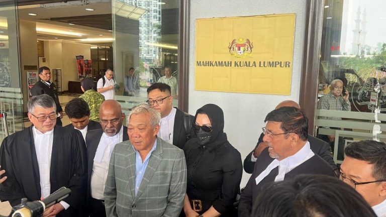 Bung Moktar Radin & Isteri lepas, dibebaskan Mahkamah Tinggi daripada tiga tuduhan rasuah