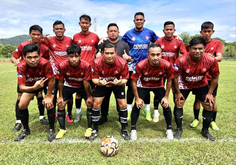 Pasukan Pergerakan Pemuda UMNO Beaufort Naib Juara Piala Datuk Siti Aminah