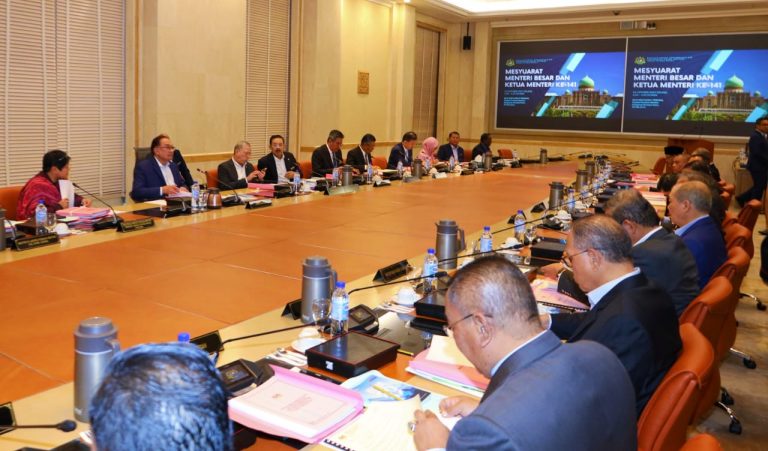 Hajiji hadiri Mesyuarat Menteri Besar dan Ketua Menteri Ke-141 di Putrajaya