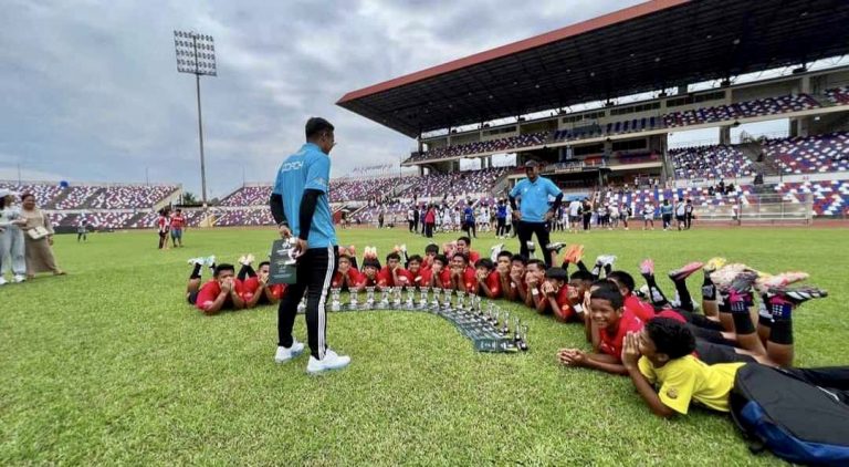 Dua pasukan TABS SAFA naib juara Piala Borneo 2023