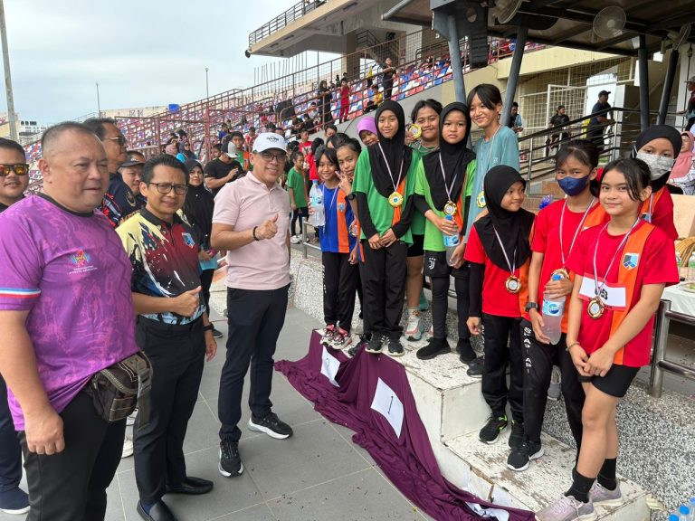 Kejohanan Sukan Tahunan SK Api Api berlangsung dengan jayanya di Stadium Likas