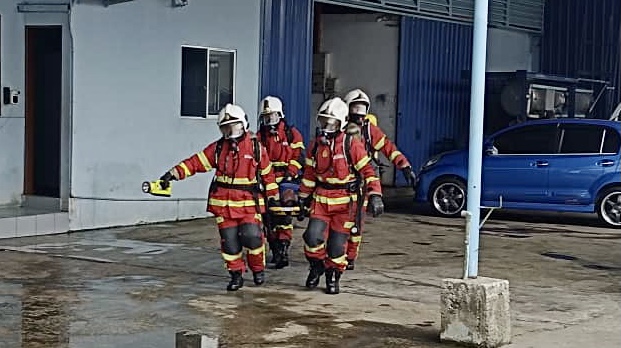 Seorang cedera parah dan 12 lagi cedera dalam kejadian kebocoran gas Amonia