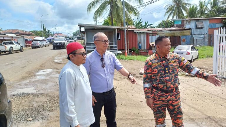 12 keluarga hilang tempat tinggal akibat kebakaran musnahkan 10 rumah di Kampung Perigi Semporna