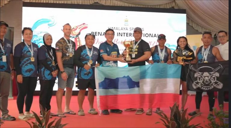 Karapaw Juara ‘Tug of War’ Regatta Perahu Naga Pulau Pinang 2023