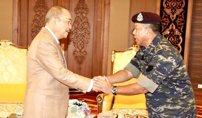 Hazani, Ketua Pengarah MCBA bertemu Ketua Menteri