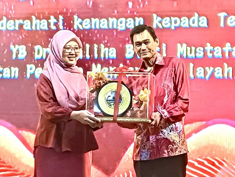 Dr. Zaliha hadiri rumah terbuka Tahun Baharu Cina LCCC