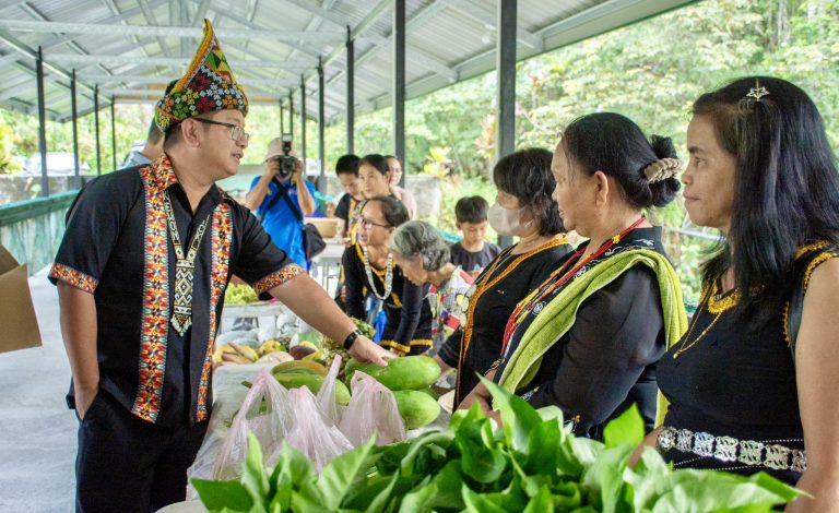 Ewon mahu sambutan Kaamatan platform gerakan keusahawanan