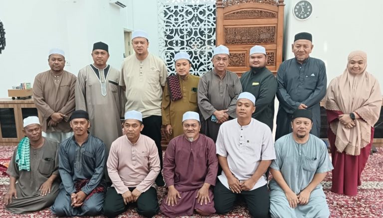 Lebih 500 jemaah hadir sesi kuliah subuh bersama Ustaz Syamsul Debat
