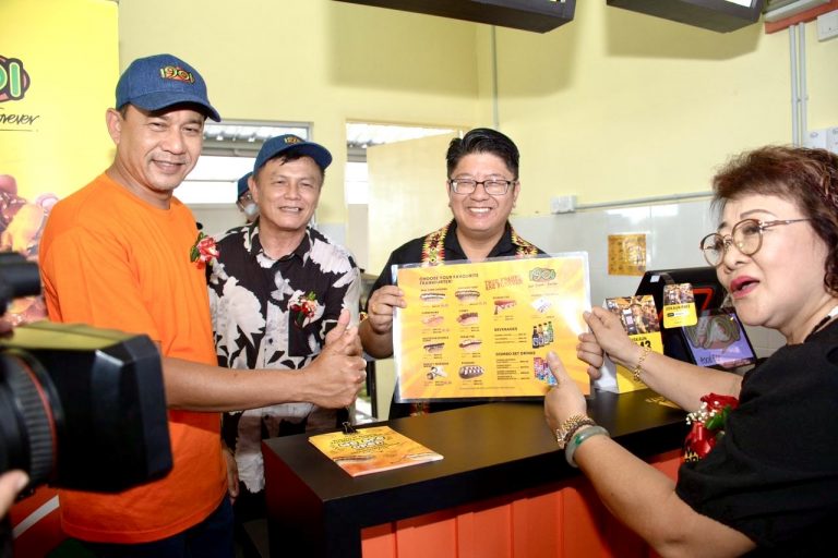 Ewon lancar outlet francais ‘1901’ pertama di Sabah, galak usahawan ceburi sektor francais