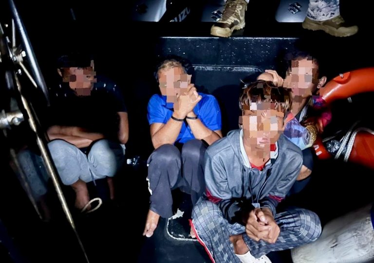Empat warga Filipina seludup keluar barangan kawalan ditahan