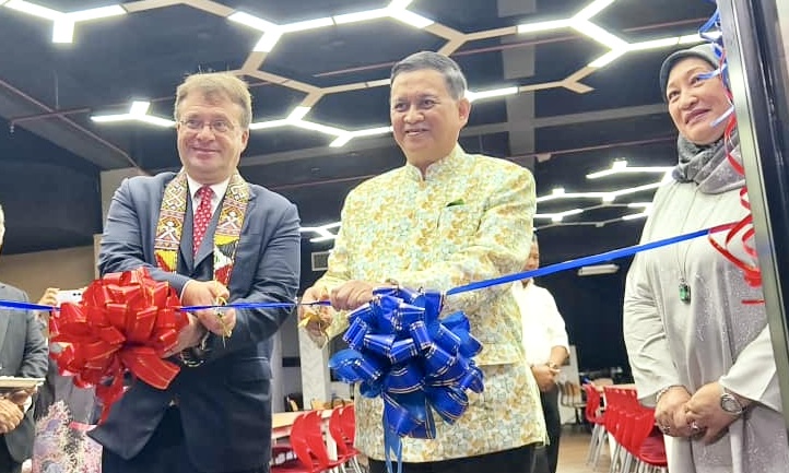 American Green Corner: Bukti Kerjasama Malaysia-AS yang berjaya