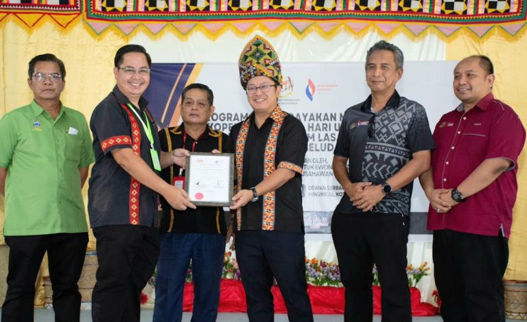 KUSKOP luluskan RM650,000 naiktaraf tiga Tamu Desa di Mukim Lasou – Ewon