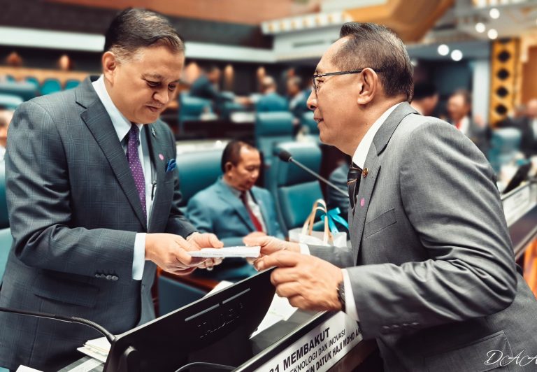 Biaya projek luar bandar berimpak besar kepada masyarakat – Abdul Ghani