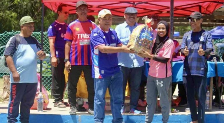 Karnival bola sepak ibu bapa pelatih TABS meriah