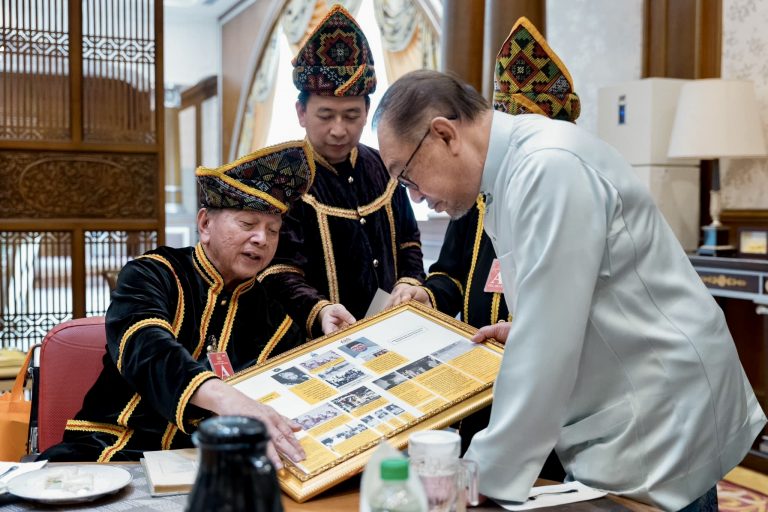 Kerajaan Pastikan Warisan Etnik Sabah, Sarawak Terus Hidup – Anwar