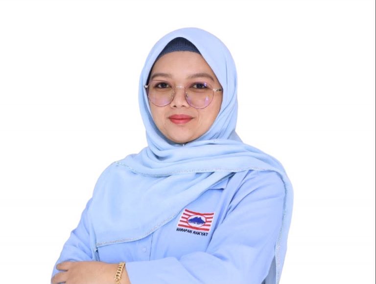 Cermin diri dahulu sebelum gesa Hajiji Noor letak jawatan – Norazian