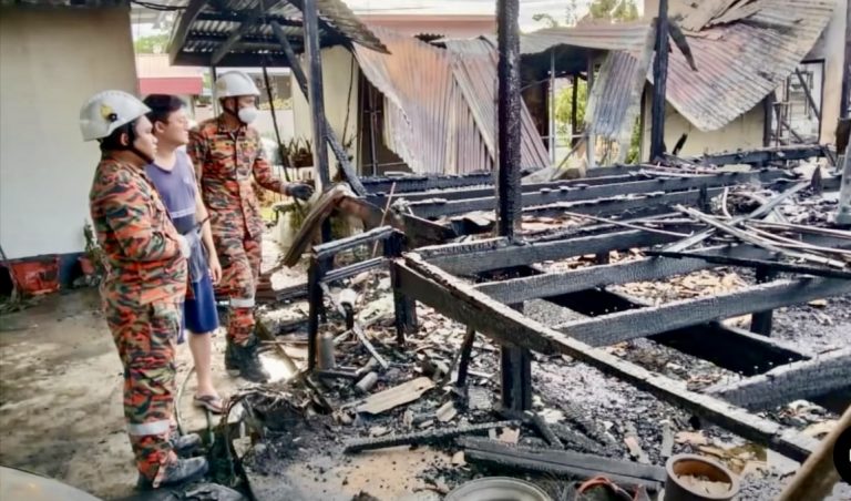 Lelaki Cedera, Rumah Musnah Dijilat Api di Labuan