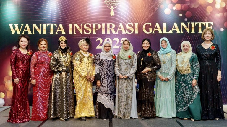 Buku Inspirasi Wanita Sabah diarkibkan sebagai penghargaan sumbangan kaum hawa