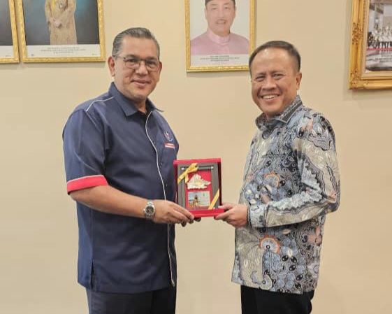Nizam terima kunjungan Konsul Republik Indonesia
