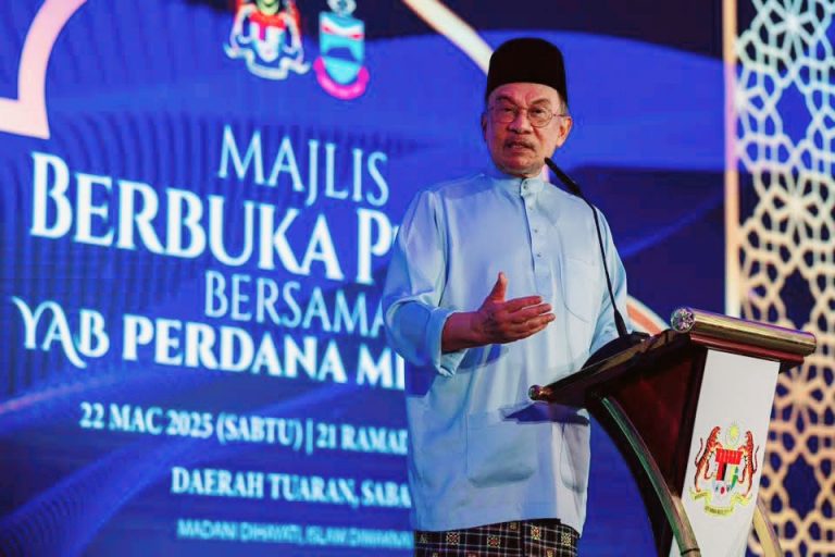 Ibu bapa disaran bentuk anak jadi pakar untuk majukan negara – PM