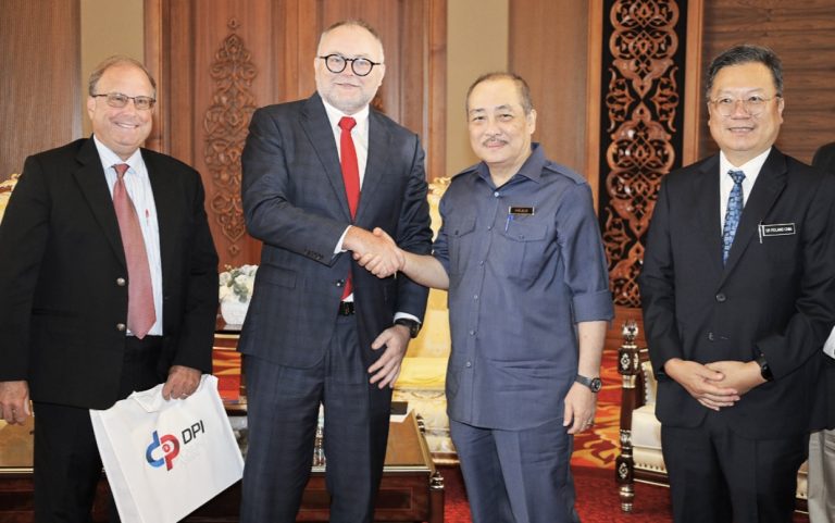 Halliburton dan DPI Group jalin kerjasama dengan syarikat tempatan
