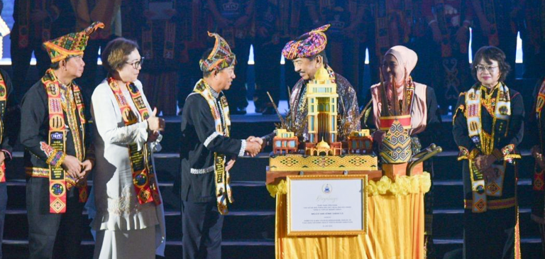 Sabah Komited Perkasa Budaya Etnik Pelbagai Kaum -Hajiji