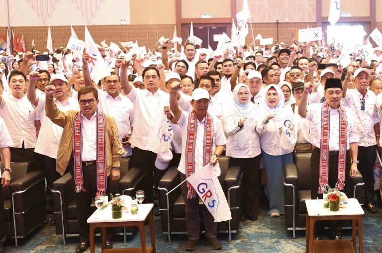 ‘Jangan Jadi Dukun Politik’ — Pemimpin GRS Sindir Pembangkang Tabur Janji Khayalan – Hajiji