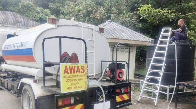 Kerosakan paip akibat gelongsoran tanah punca gangguan air di Labuan