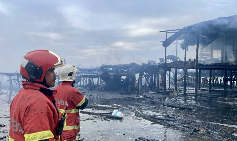 Empat Rumah Musnah Dalam Kebakaran di Tanjung Aru