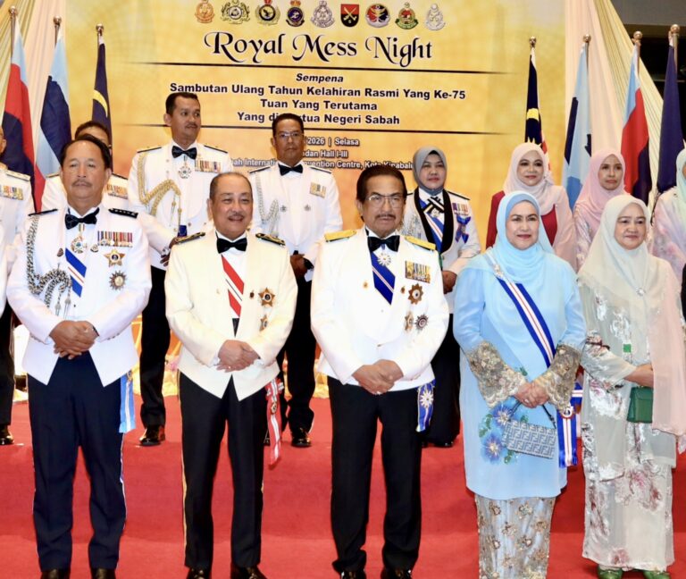 Hajiji sertai Royal Mess Night sempena ulang tahun rasmi TYT Sabah