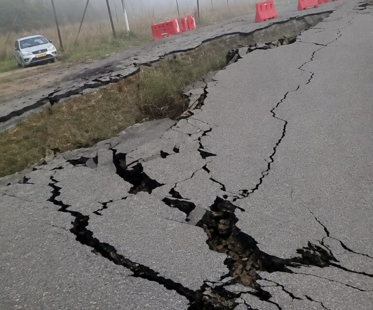 Jalan Pan Borneo di Sukau mendap akibat hujan lebat