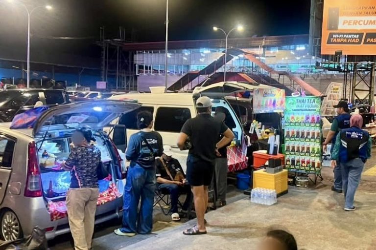 14 penjaja tanpa lesen kena serbu, empat kenderaan disita