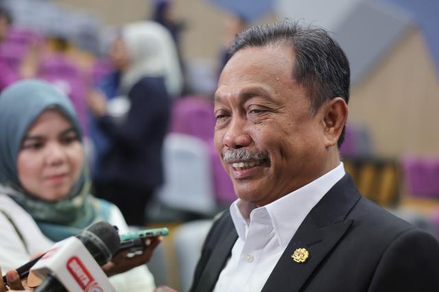 Yusof Apdal nafi tarik diri daripada Kabinet Perpaduan