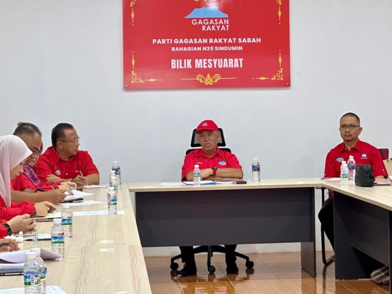 Dr Yusof Yacob pengerusikan mesyuarat pertama bahagian (Penaja) PGRS Sipitang