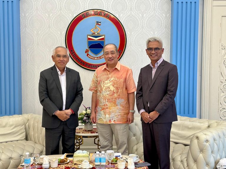 SDBHD adakan kunjungan hormat kepada Ketua Menteri Sabah