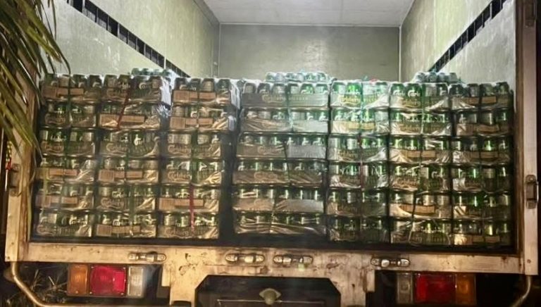 Lapan ditahan, 650 karton arak tidak bercukai dirampas
