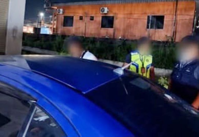 Isteri orang ditahan disyaki berkhalwat dalam kenderaan